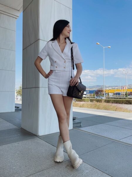 Tr?s Chic Set - Image 3