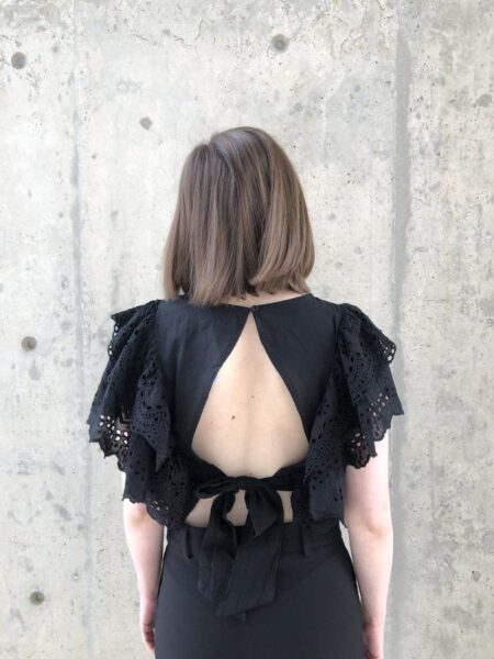 BLACK CROP TOP - Image 3
